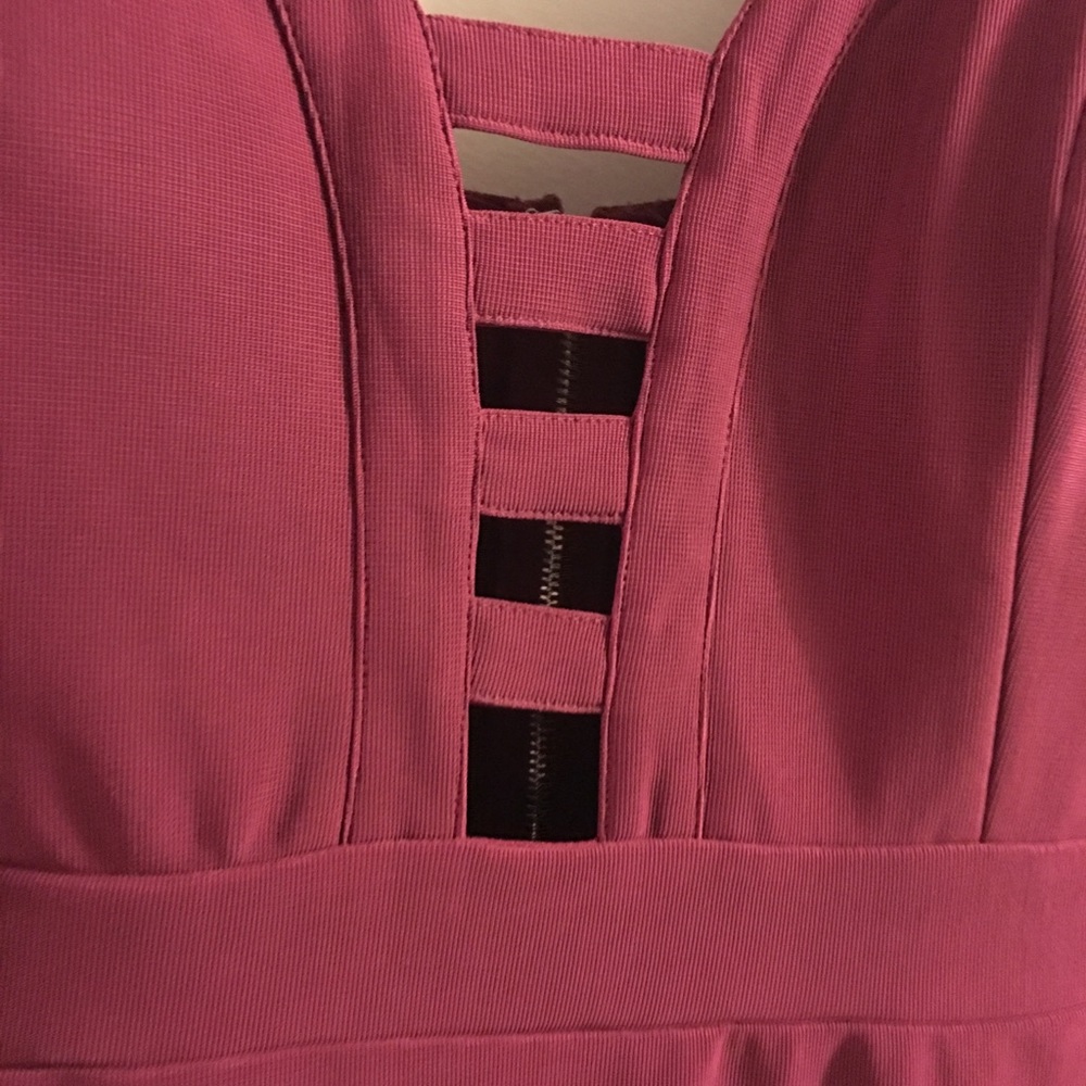 Dress - Picture 2 of 4